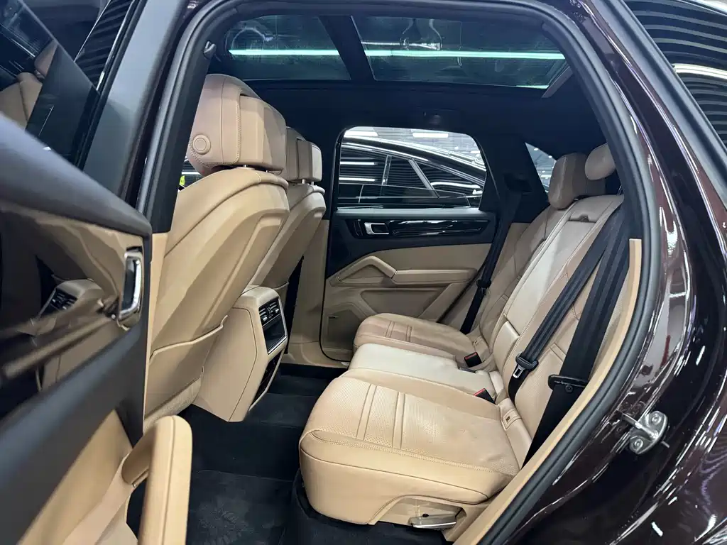 Porsche Cayenne Hybrid - фото 5
