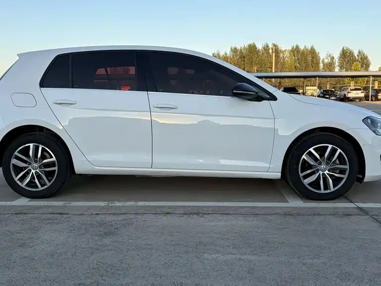 Volkswagen Golf — миниатюра 6