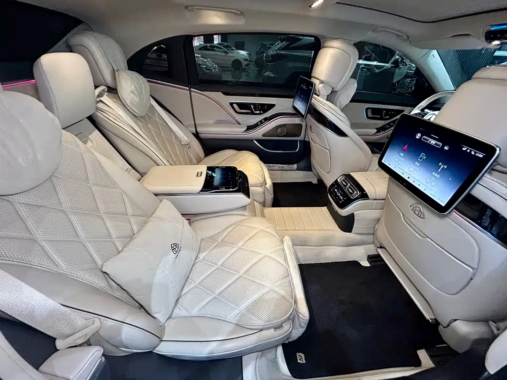 Mercedes-Benz S-Class — миниатюра 31