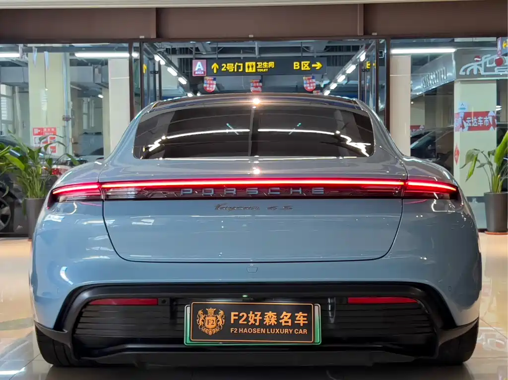 Porsche Taycan — миниатюра 38