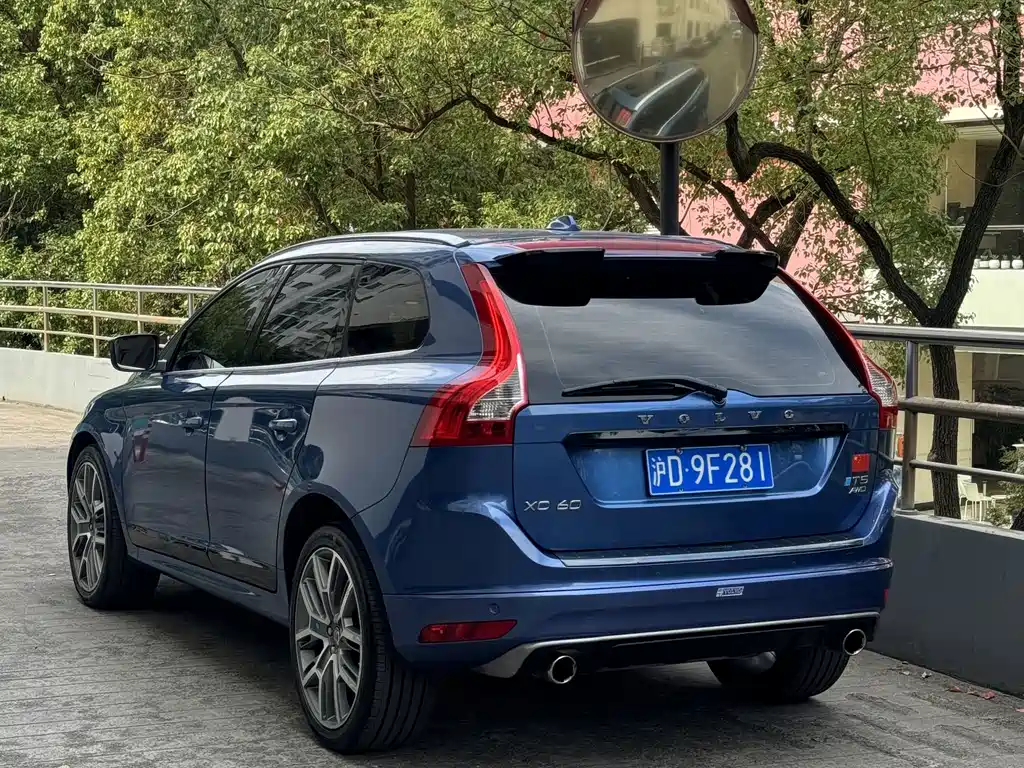 Volvo XC60 — миниатюра 3