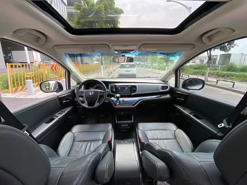 Honda Odyssey — миниатюра 8