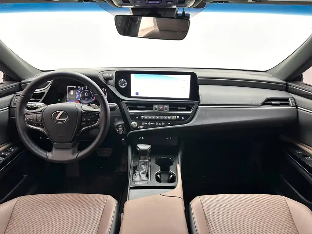 Lexus ES 2023 200