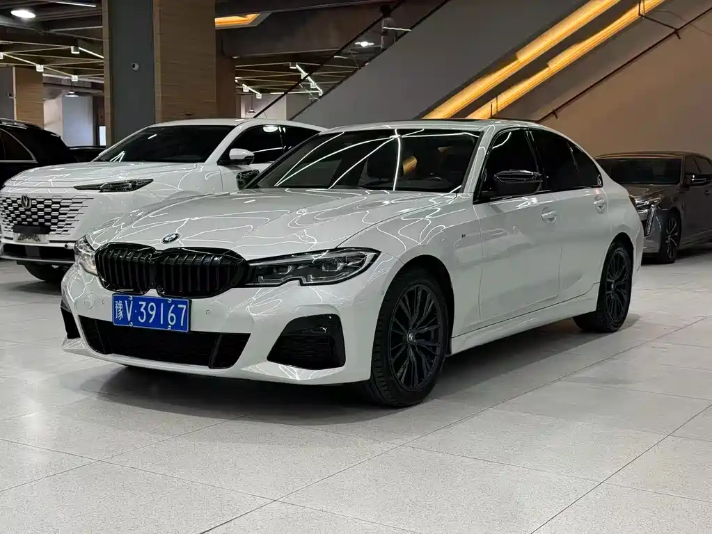 BMW 3 Series 2021