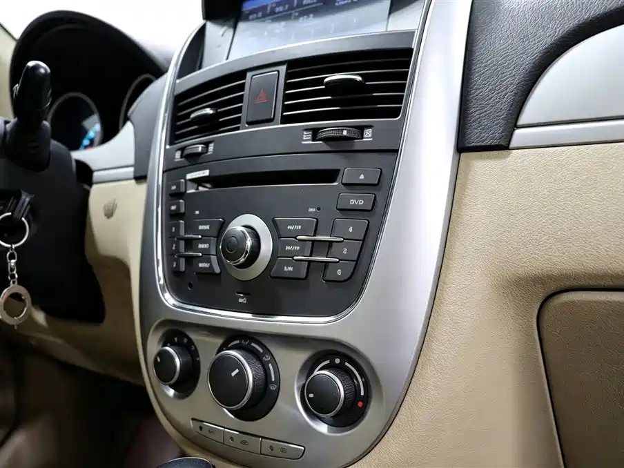 Buick Excelle — миниатюра 13