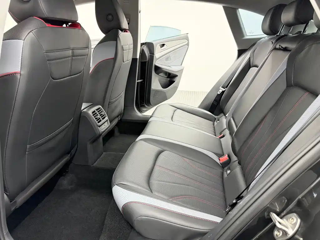 Volkswagen Lamando — миниатюра 9