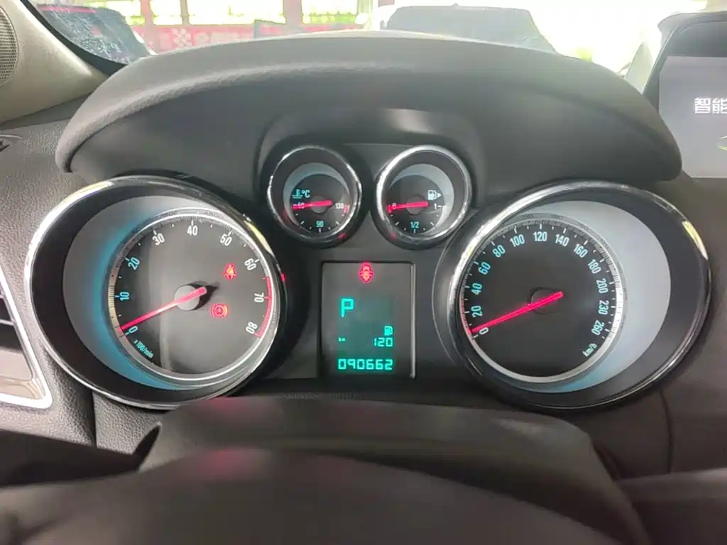 Buick Encore — миниатюра 12