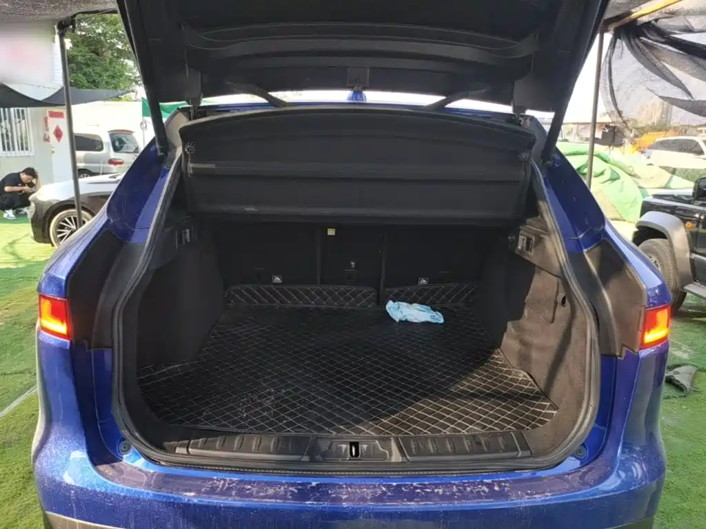 Jaguar F-PACE — миниатюра 19