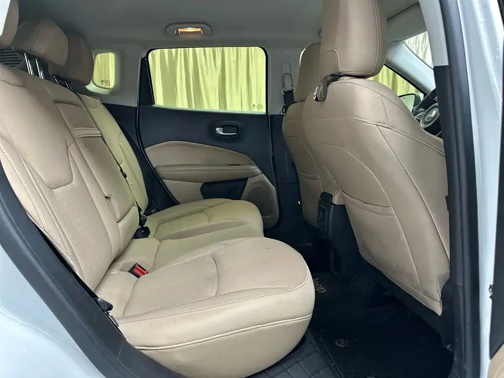 Jeep Compass — миниатюра 11