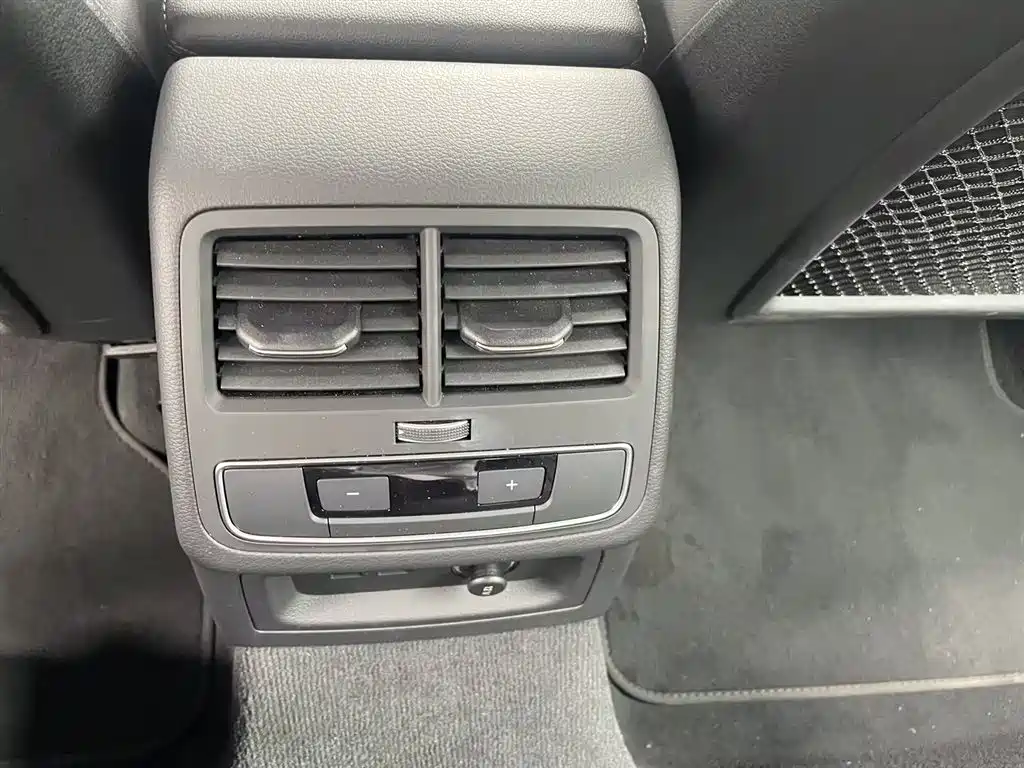 Audi A5 (Import) — миниатюра 23