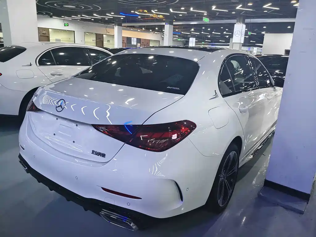 Mercedes-Benz C-Class — миниатюра 21