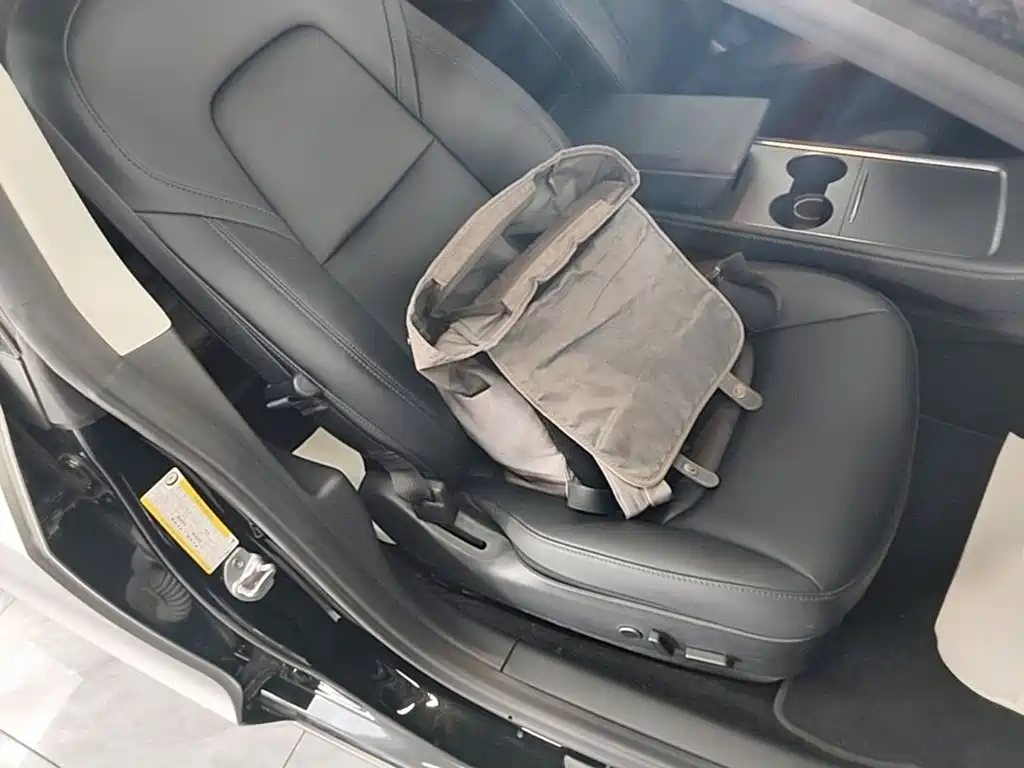 Tesla Model 3 — миниатюра 25