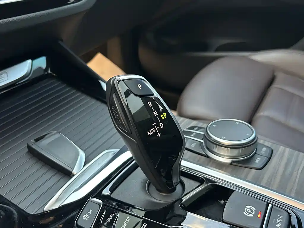 BMW X3 — миниатюра 9