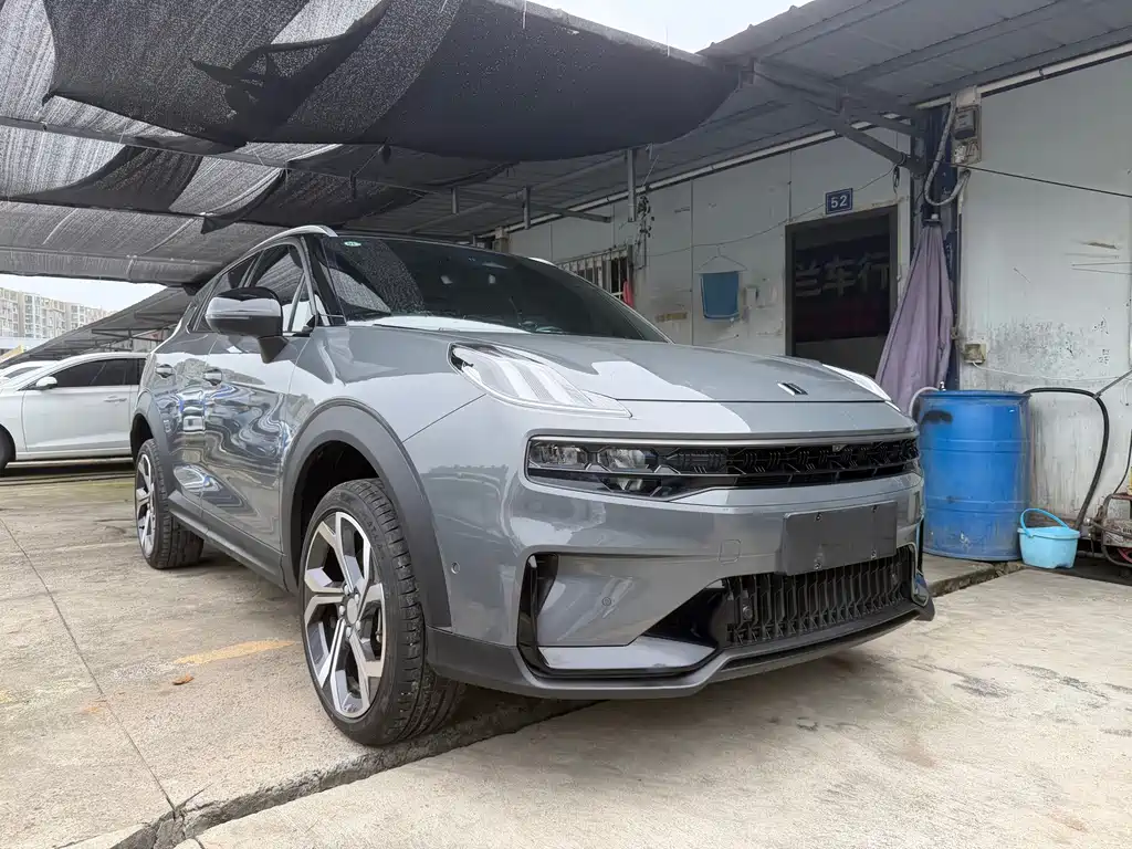 Lynk & Co 06 — миниатюра 4