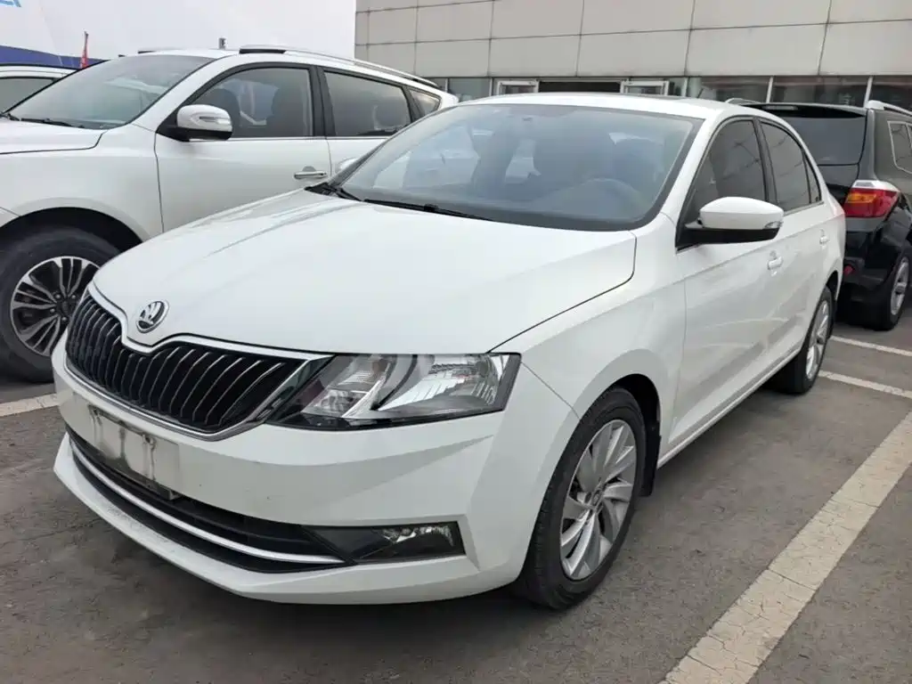 Skoda Rapid — миниатюра 2