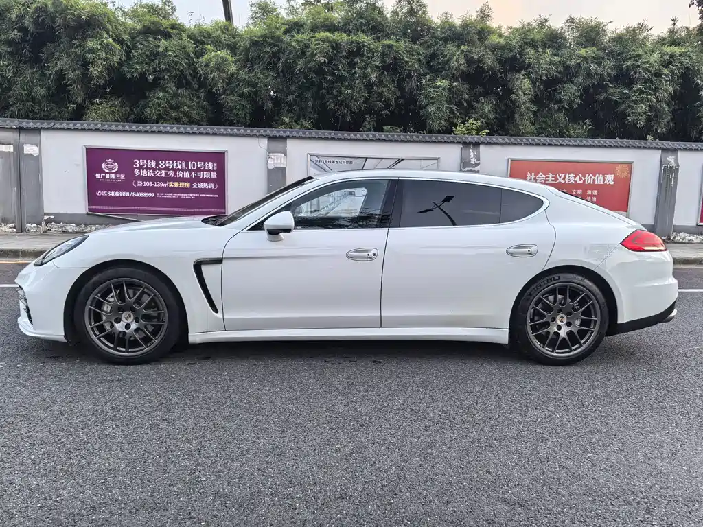 Porsche Panamera — миниатюра 4