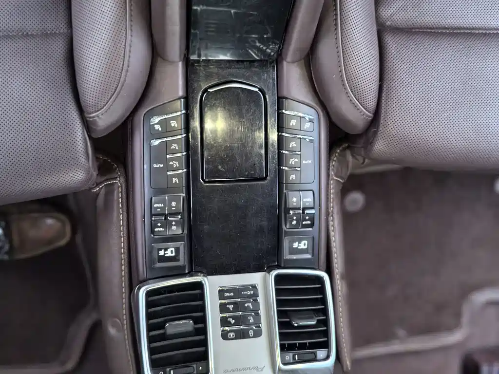 Porsche Panamera — миниатюра 27