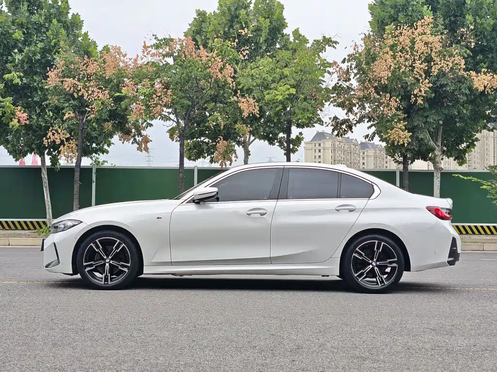 BMW 3 Series — миниатюра 10