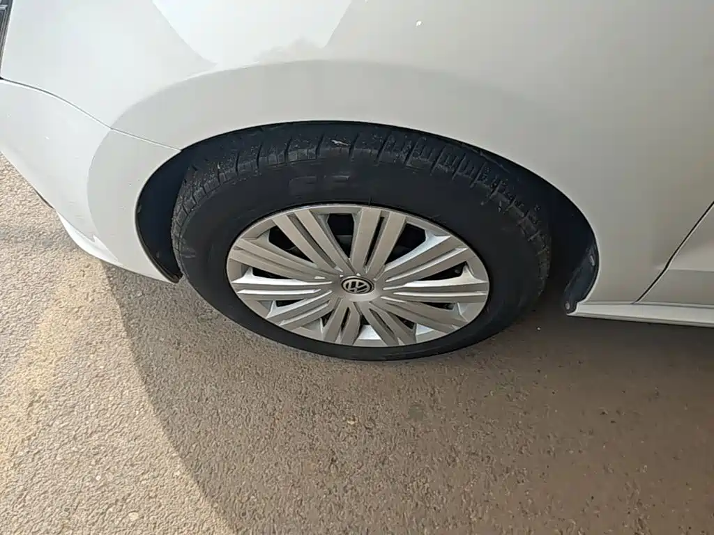 Volkswagen Polo — миниатюра 23