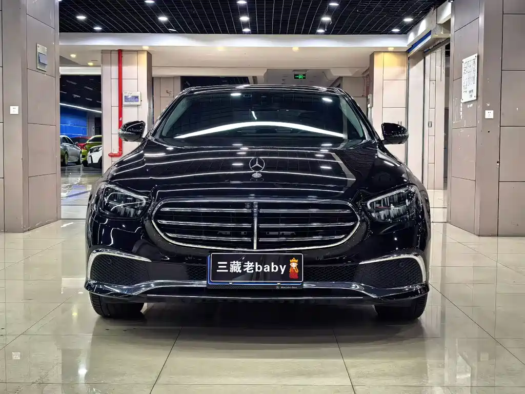 Mercedes-Benz E-Class — миниатюра 2