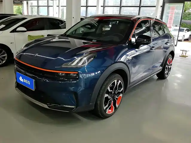 2021 Lynk & Co 06