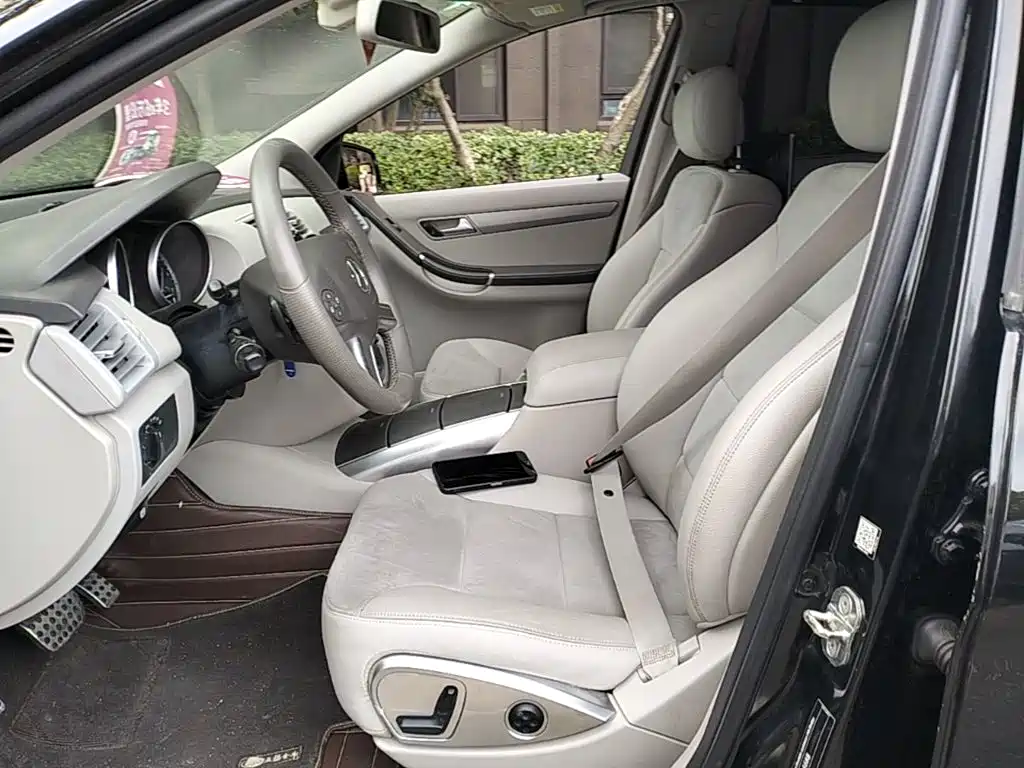 Mercedes-Benz R-Class — миниатюра 15