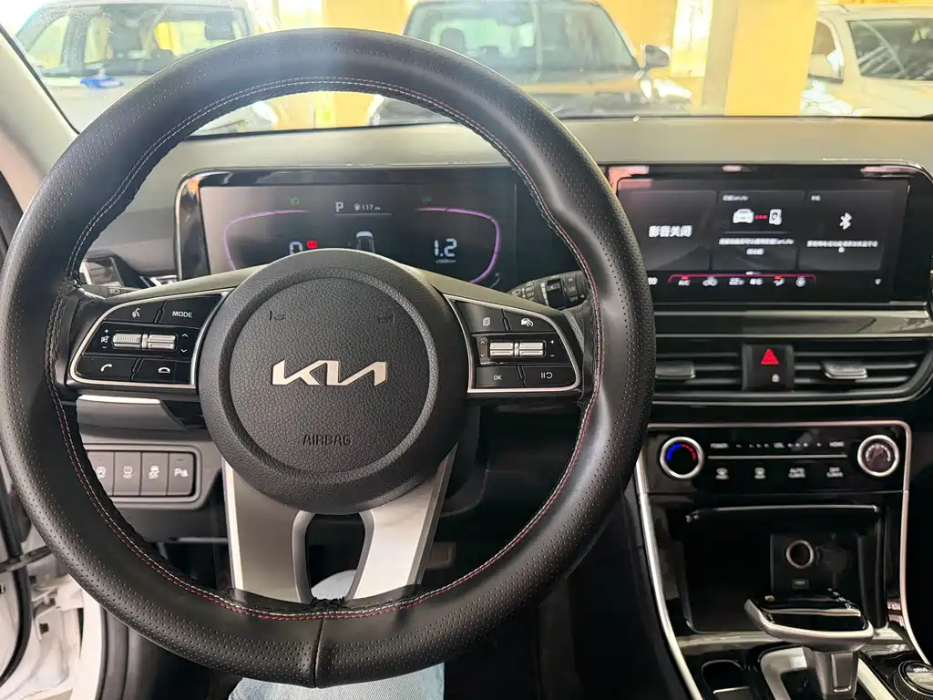 Kia Seltos — миниатюра 16