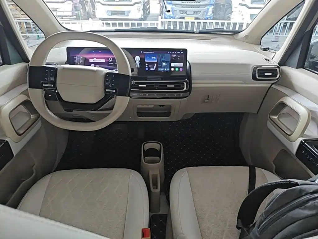 Baojun KiWi EV — миниатюра 10