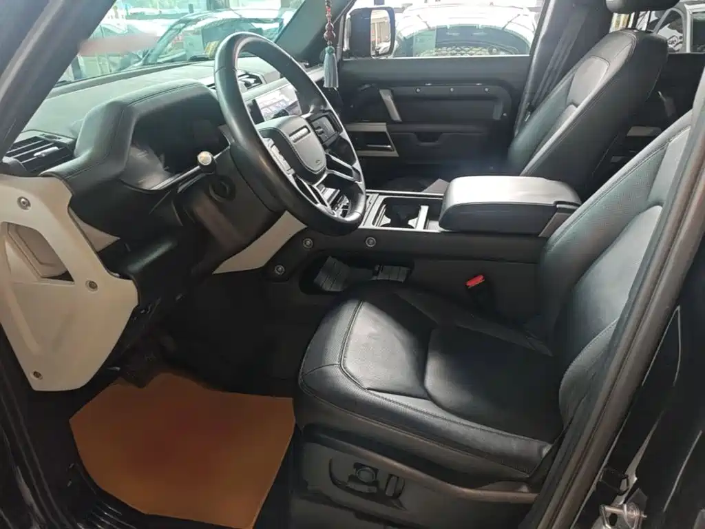 Land Rover Defender — миниатюра 15