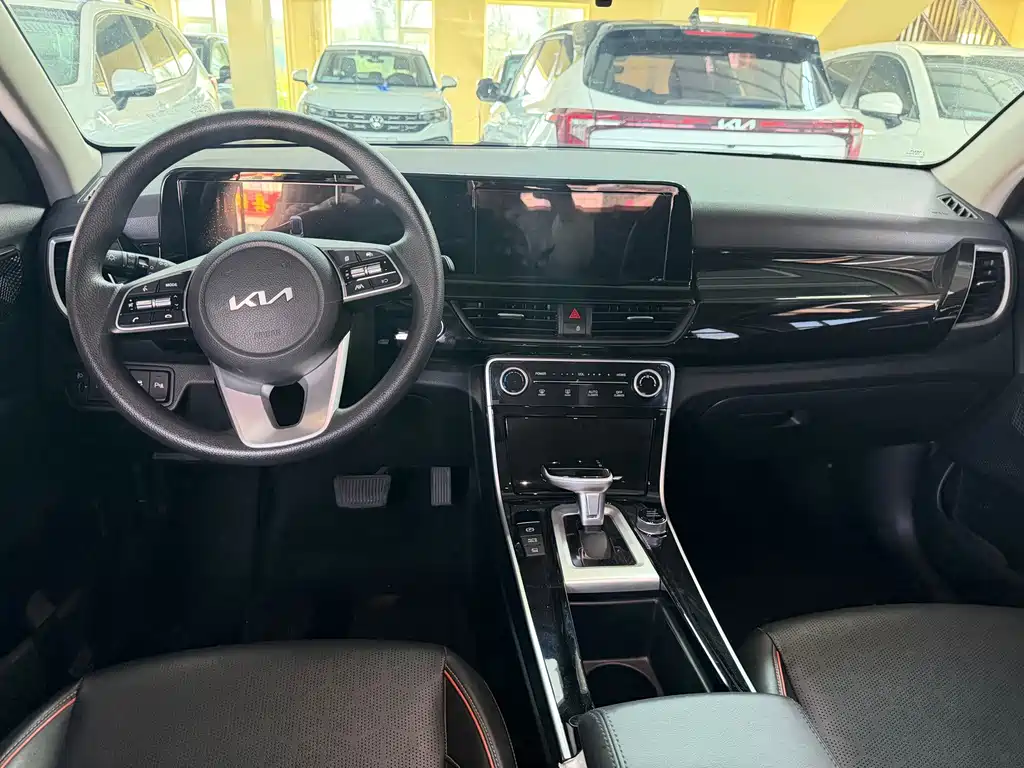 Kia Seltos — миниатюра 13