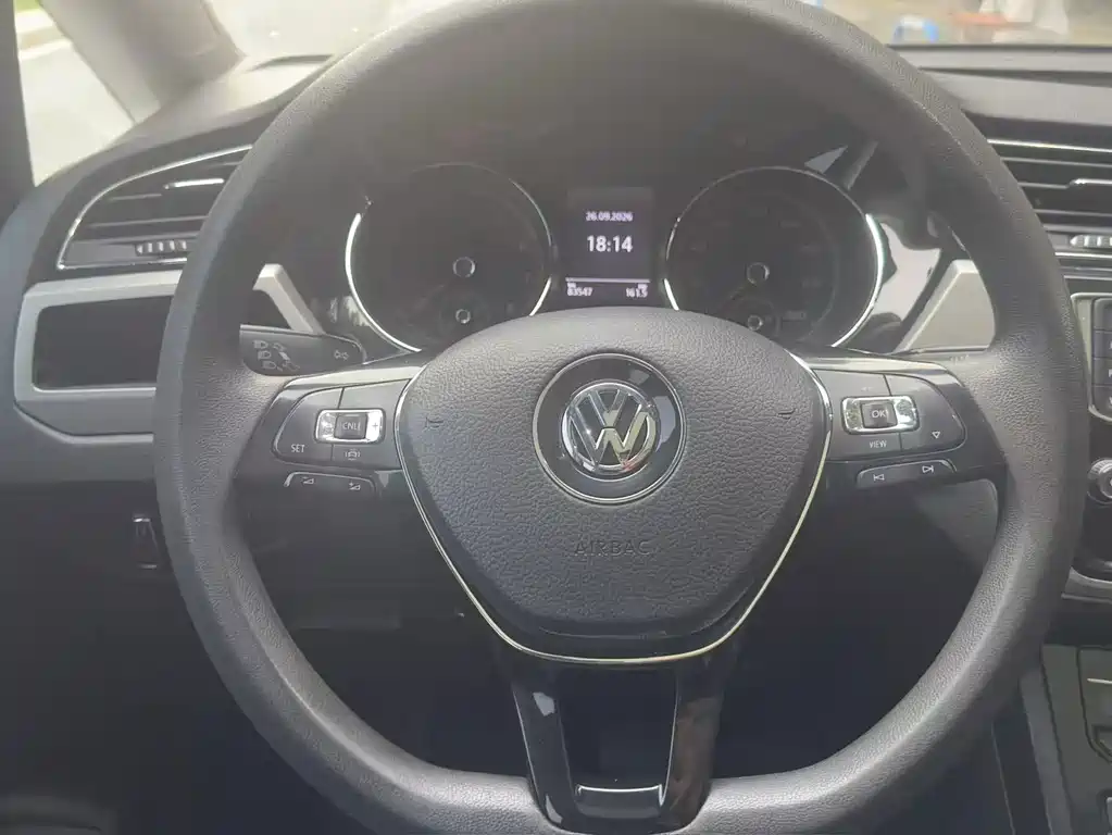 Volkswagen Touran — миниатюра 17
