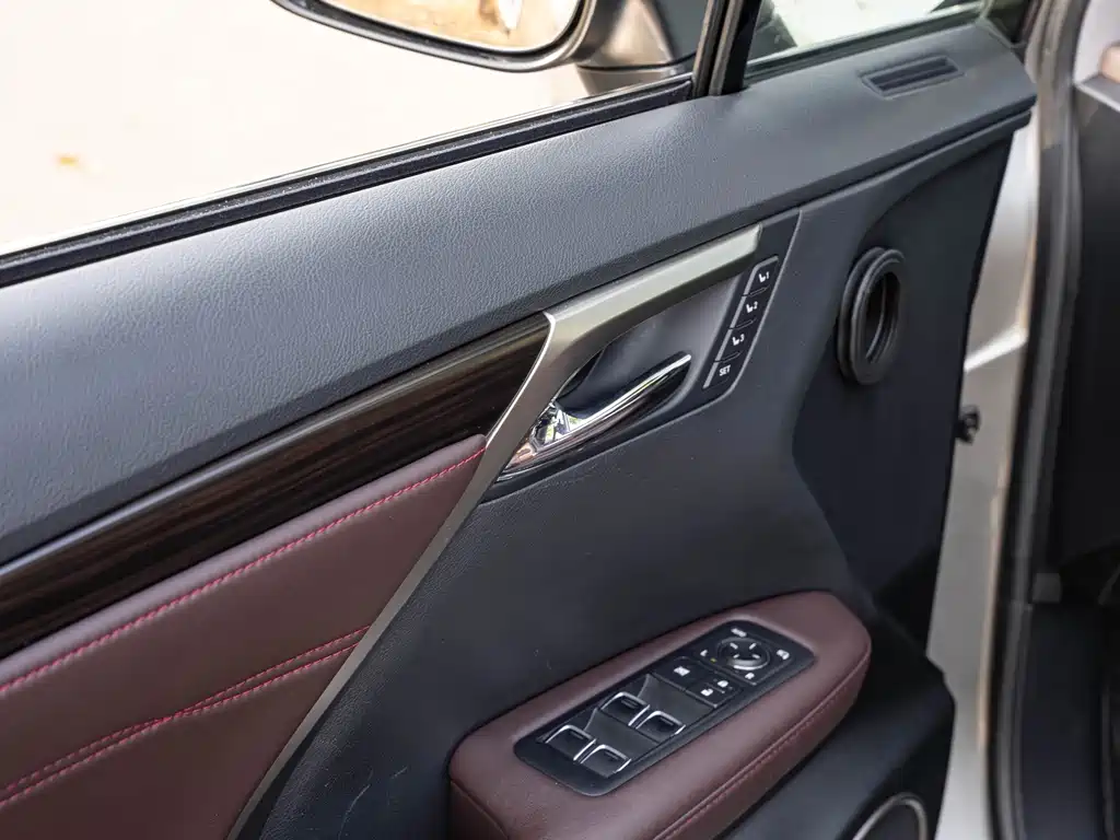 Lexus RX — миниатюра 19