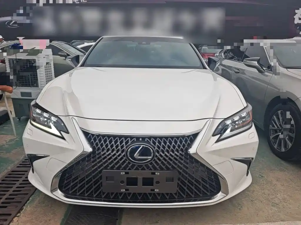 Lexus ES — миниатюра 3