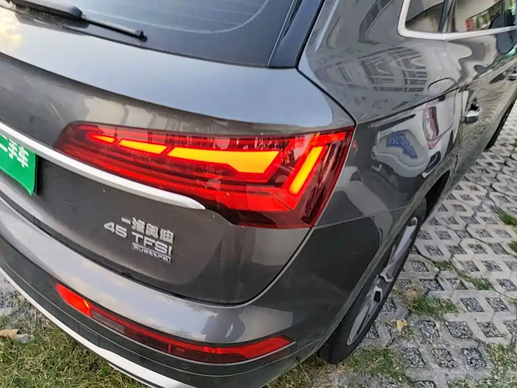 Audi Q5L — миниатюра 8