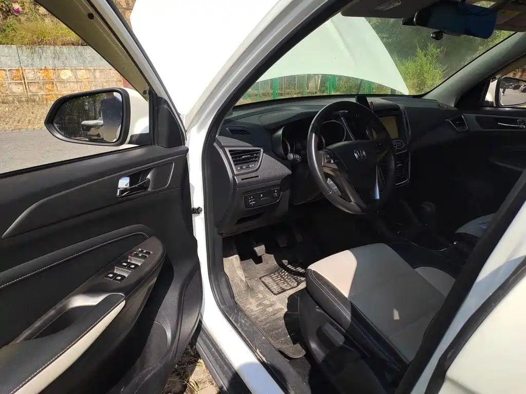 Changan CS35 — миниатюра 12
