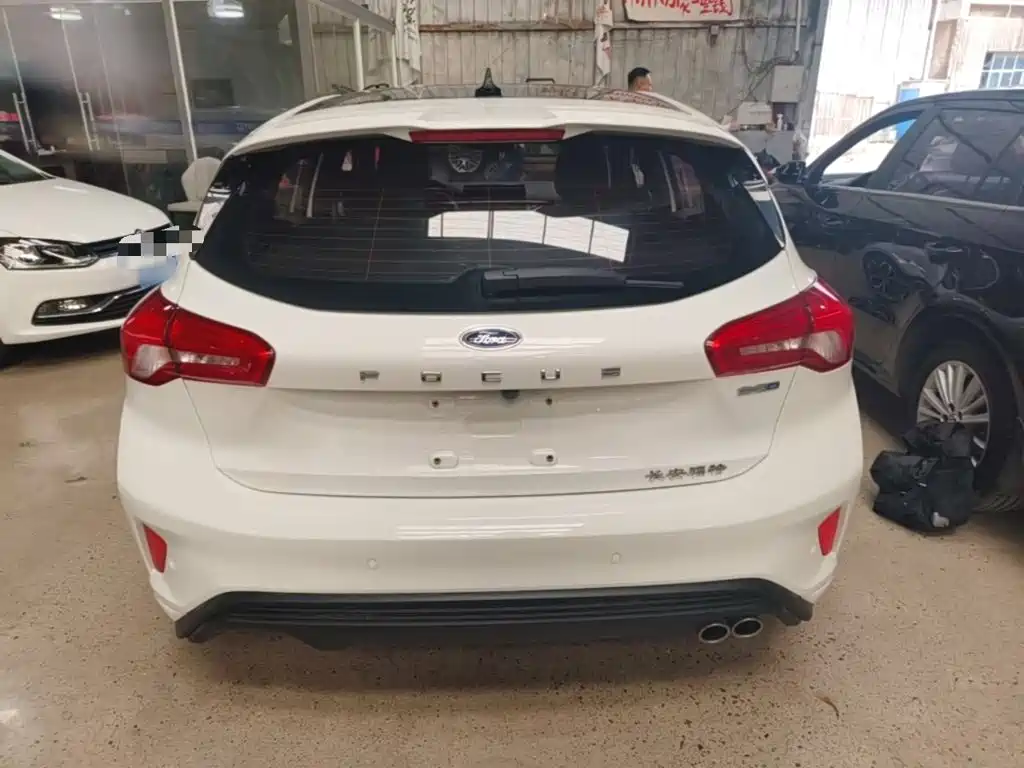 Ford Focus — миниатюра 6