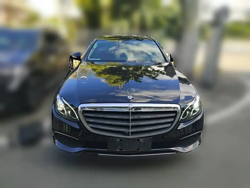 Mercedes-Benz E-Class — миниатюра 5