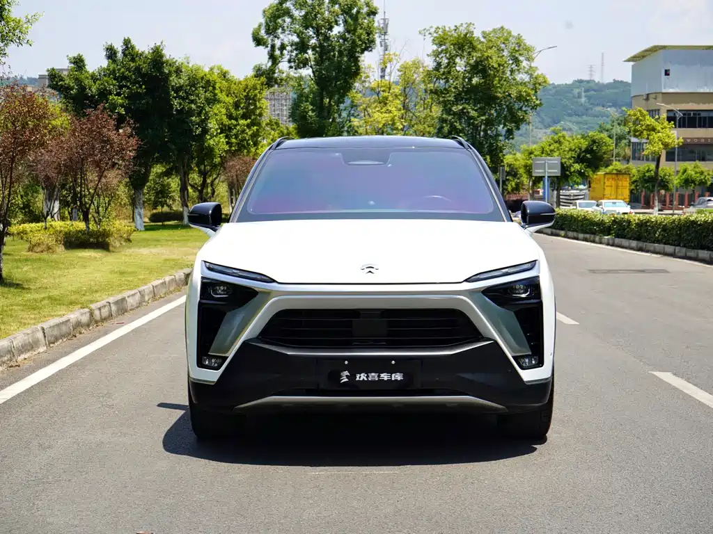 NIO ES8 — миниатюра 2