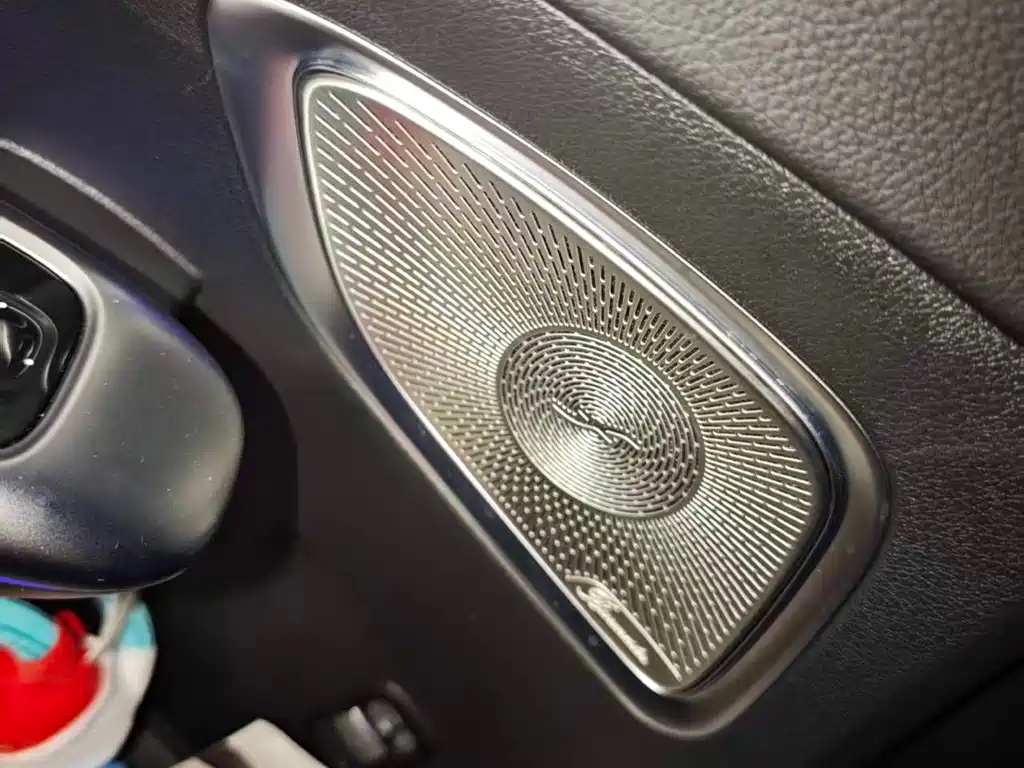 Mercedes-Benz C-Class — миниатюра 9