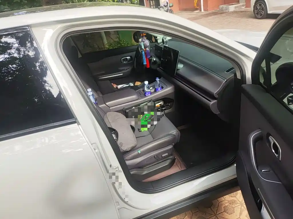 Leapmotor Leapmotor C10 — миниатюра 18