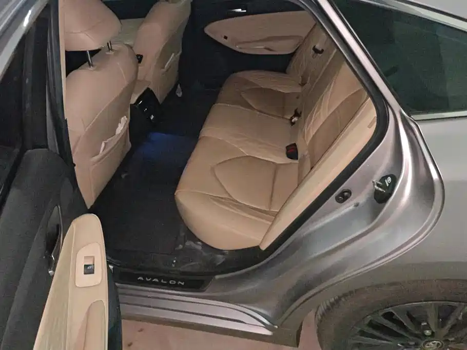 Toyota Avalon — миниатюра 11