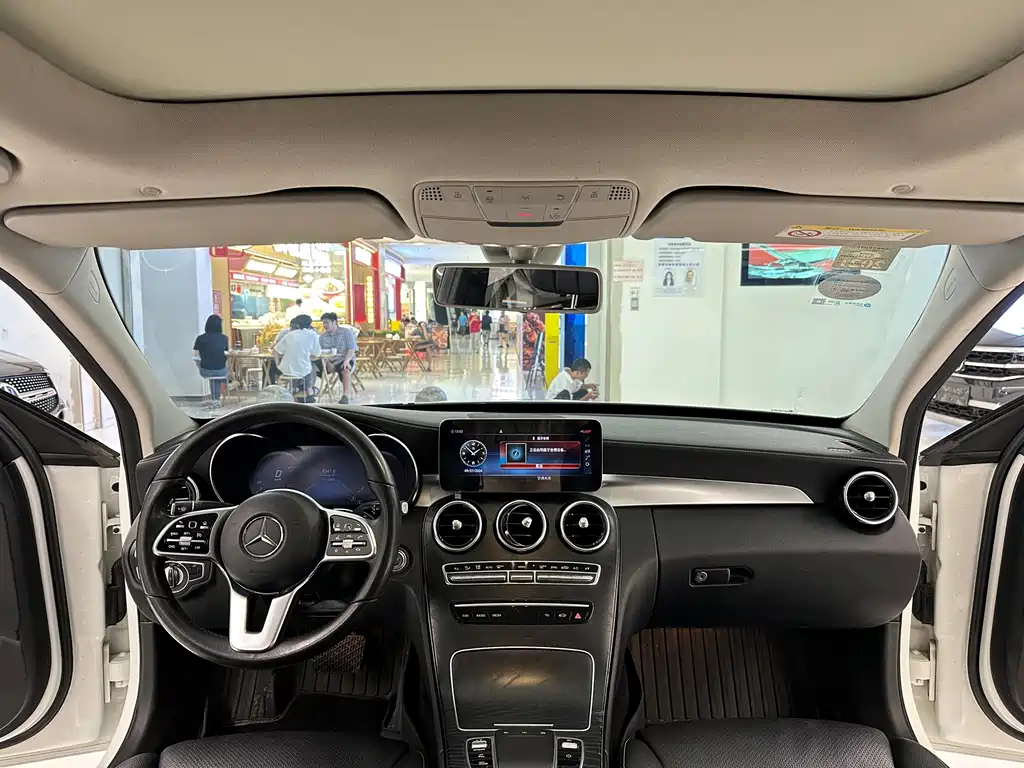 Mercedes-Benz C-Class — миниатюра 20