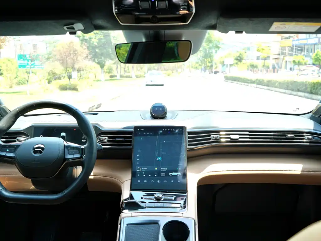 NIO ES8 — миниатюра 14