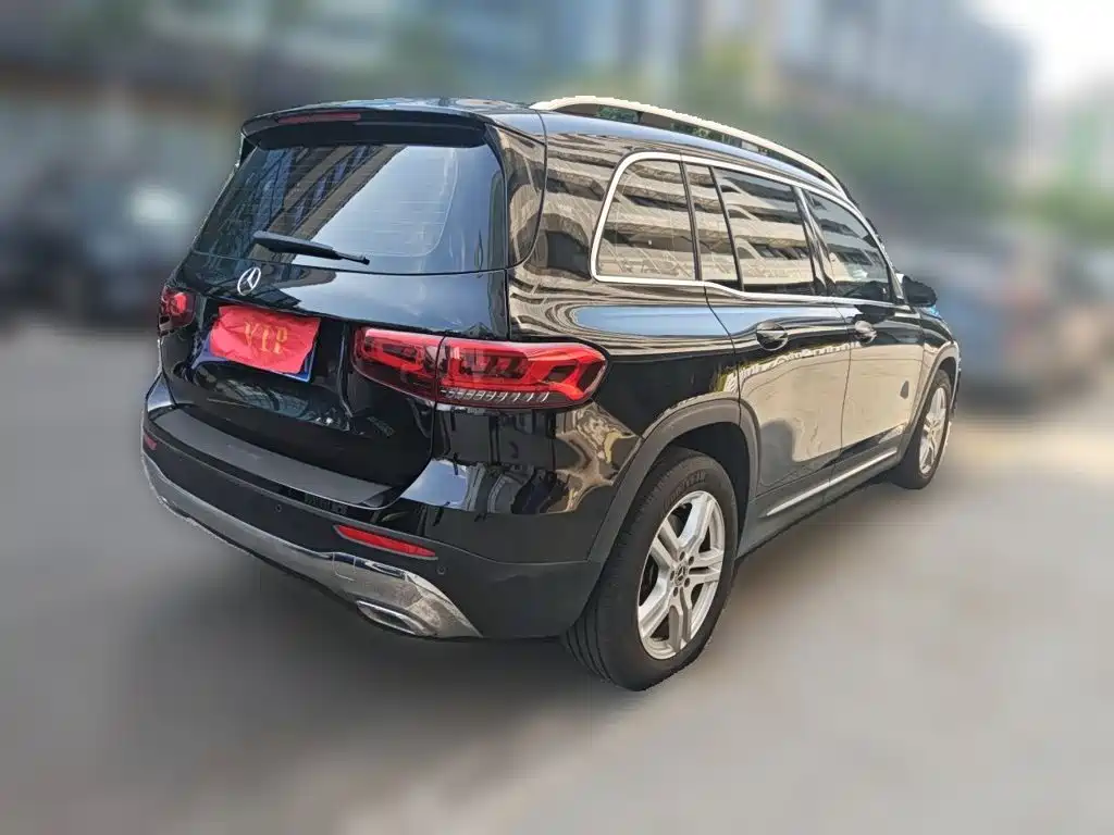 Mercedes-Benz GLB — миниатюра 4
