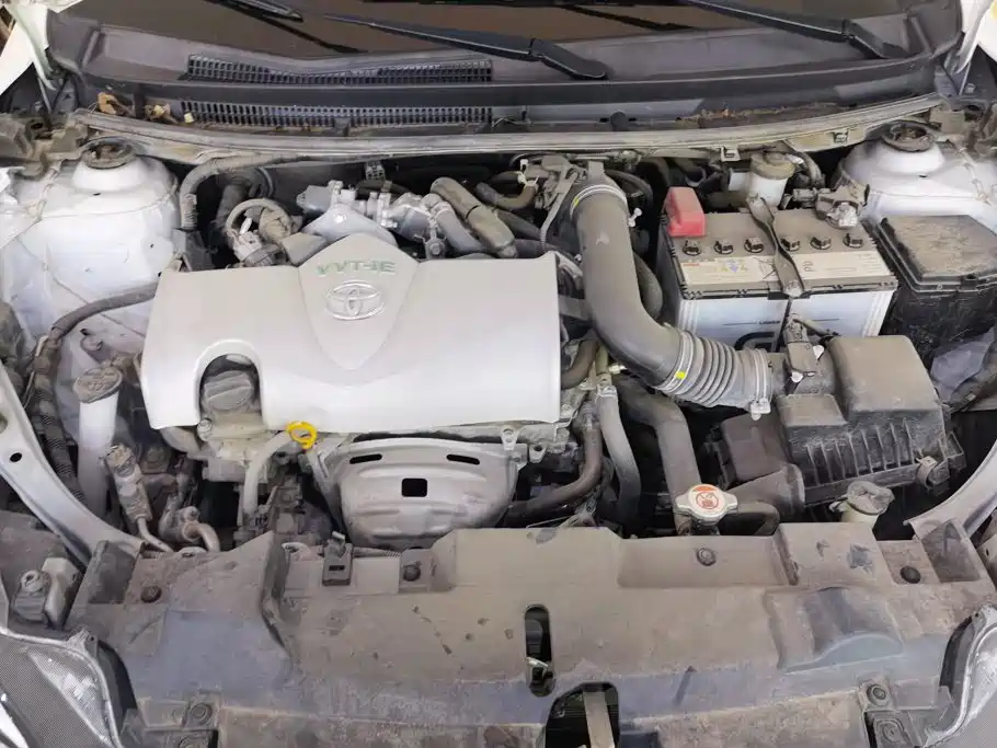 Toyota Yaris L — миниатюра 10