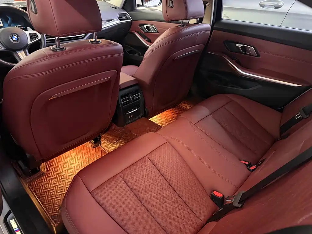 BMW 3 Series — миниатюра 8