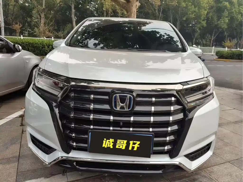 Honda Elysion — миниатюра 2