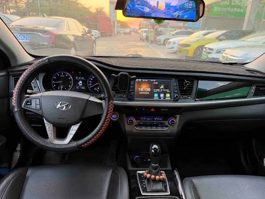 Hyundai Mistra — миниатюра 5