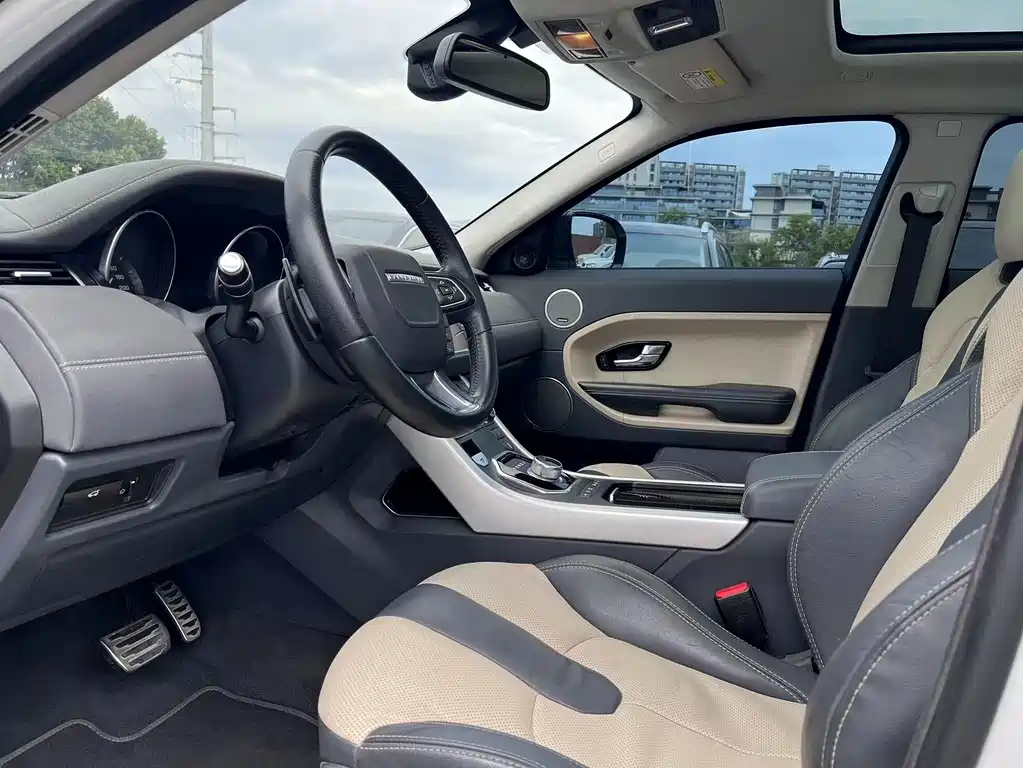 Land Rover Range Rover Evoque 2014 2.0T 5