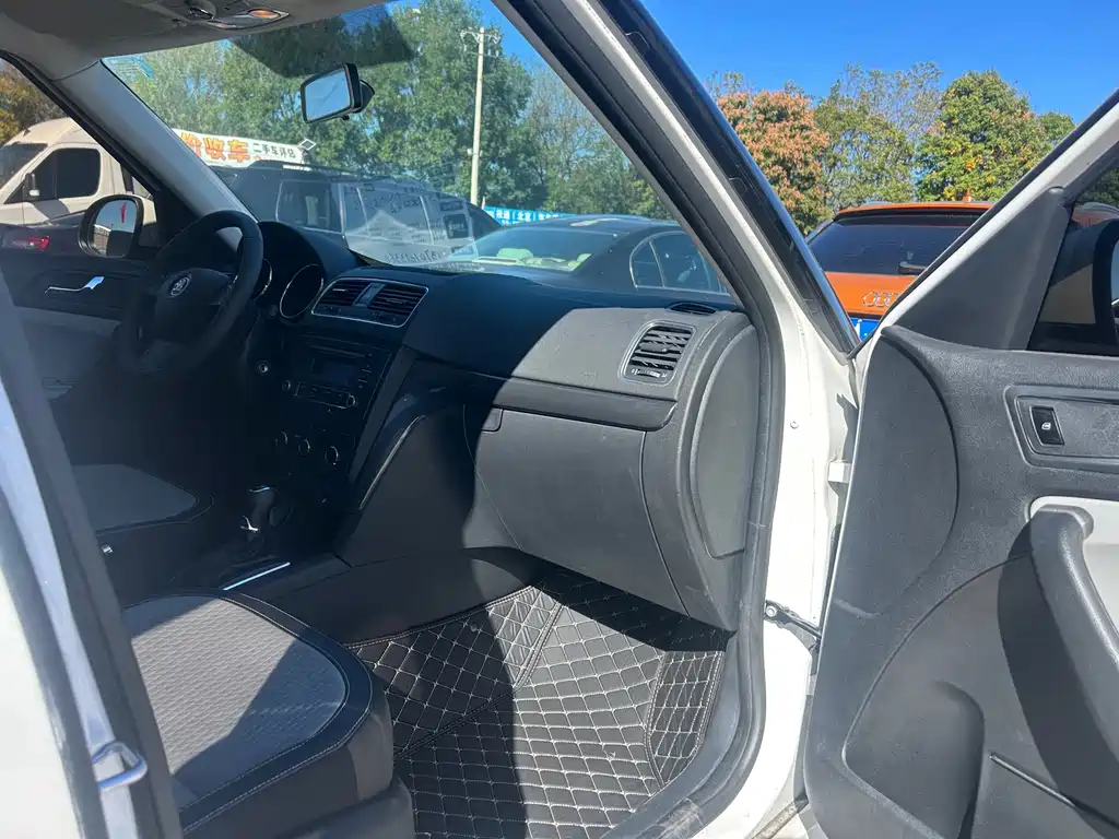 Skoda Yeti — миниатюра 24